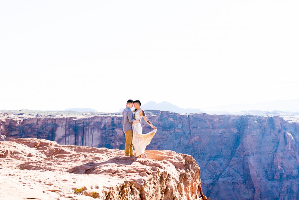 horseshoe bend engagement photos